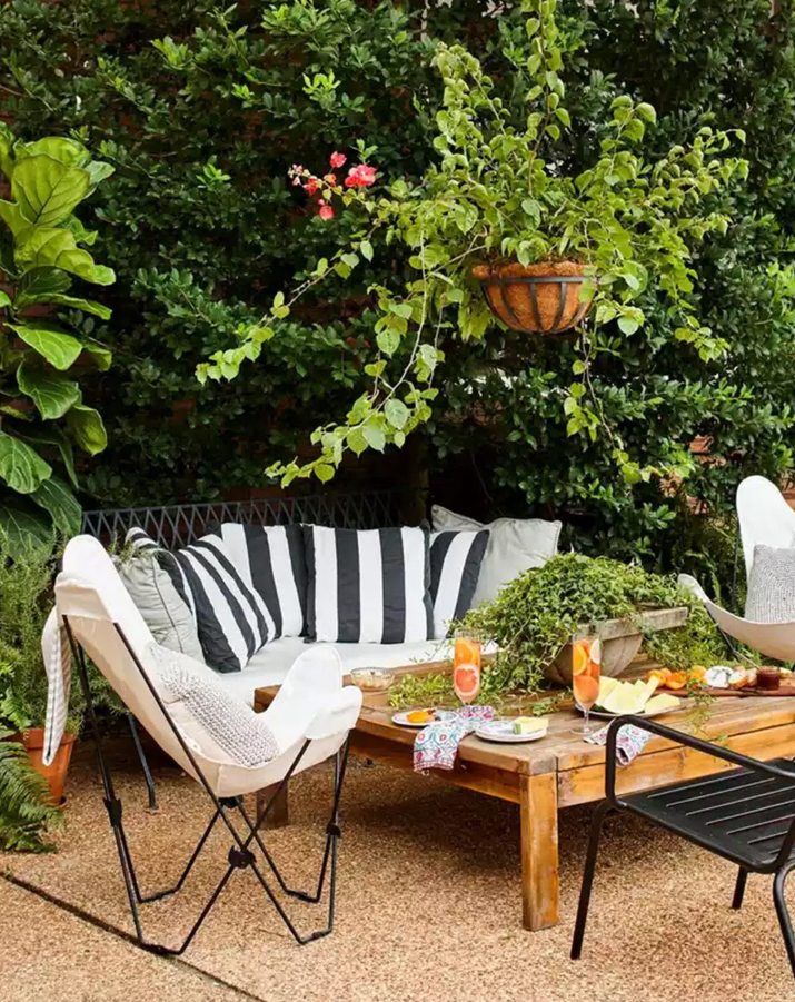 20 Small Backyard Patio Ideas For Your Private Outdoor Space - The Little Facts